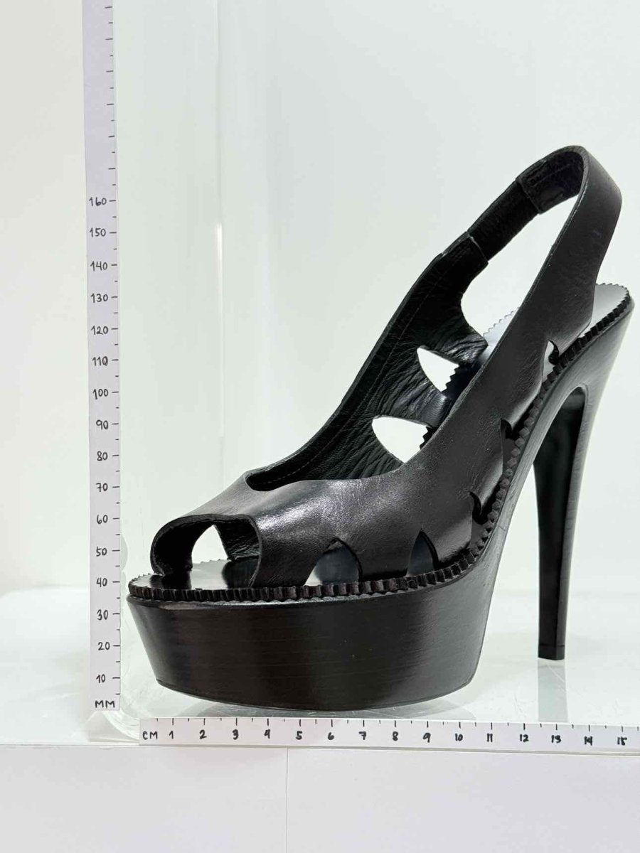 Pre - loved BOTTEGA VENETA Black Size EU 38.5 Slingbacks at Reems Closet