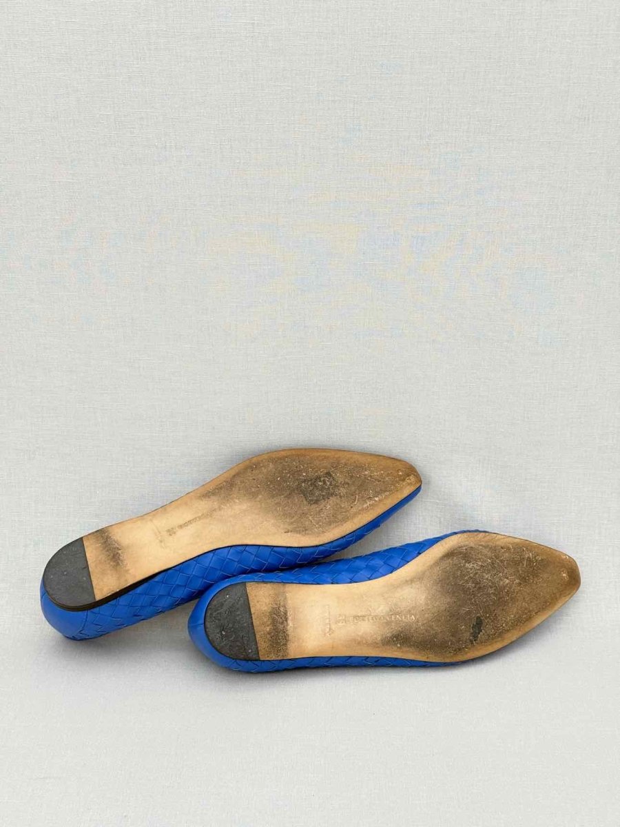 Pre - loved BOTTEGA VENETA Blue Intrecciato Size EU 39 Flats at Reems Closet