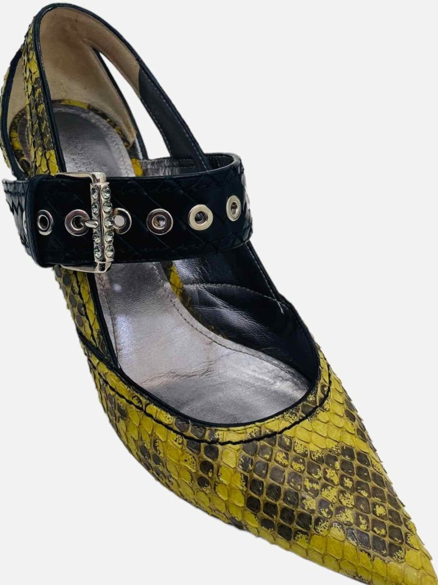 Pre - loved BOTTEGA VENETA Buckle Yellow & Black Pumps 36 at Reems Closet