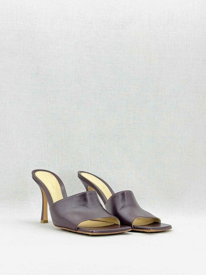 Pre - loved BOTTEGA VENETA Burgundy Size EU 38.5 Heeled Sandals at Reems Closet