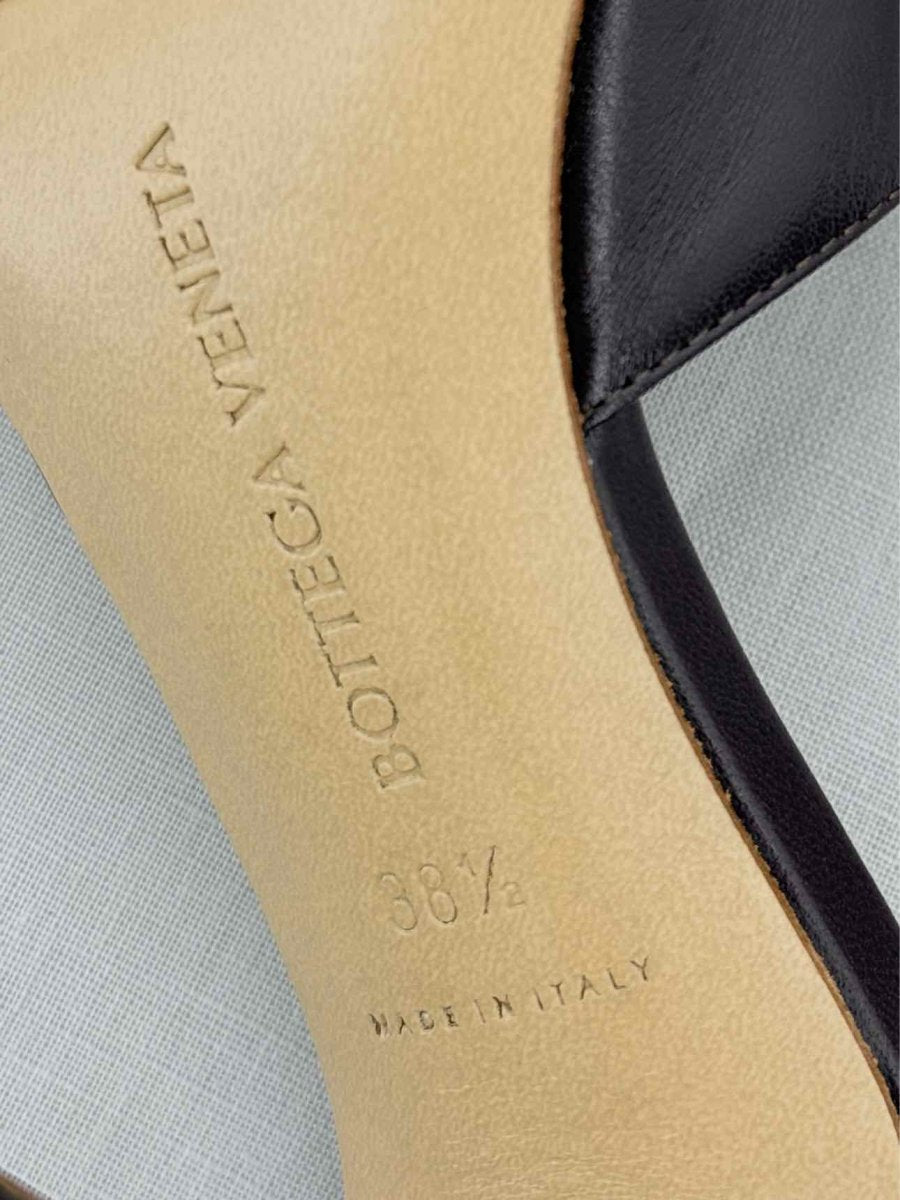 Pre - loved BOTTEGA VENETA Burgundy Size EU 38.5 Heeled Sandals at Reems Closet