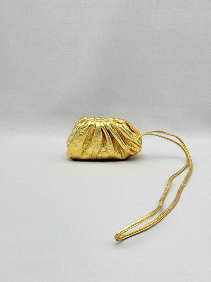 Pre-loved BOTTEGA VENETA Gold Metallic Coin Wallet at Reems Closet