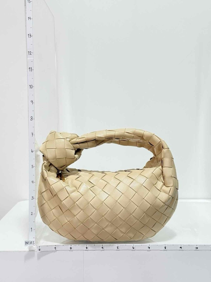 Pre - loved BOTTEGA VENETA Jodie Beige Intrecciato Hobo bag at Reems Closet