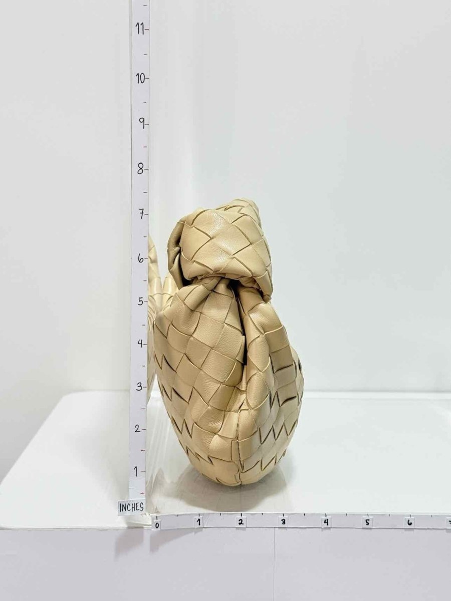 Pre - loved BOTTEGA VENETA Jodie Beige Intrecciato Hobo bag at Reems Closet