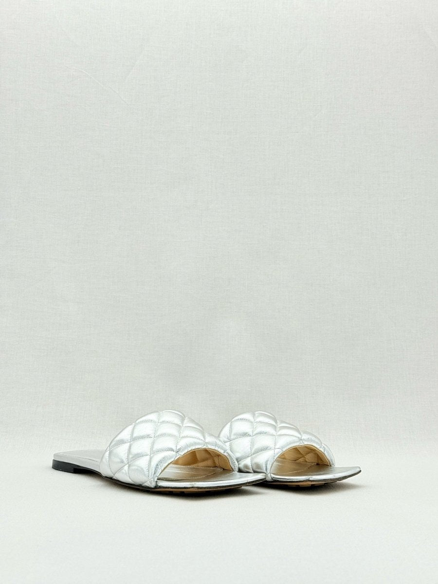 Pre - loved BOTTEGA VENETA Metallic Silver Size EU 38.5 Sandals at Reems Closet