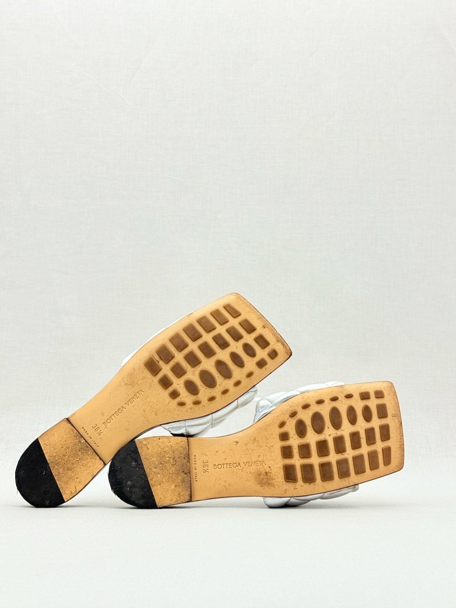 Pre - loved BOTTEGA VENETA Metallic Silver Size EU 38.5 Sandals at Reems Closet
