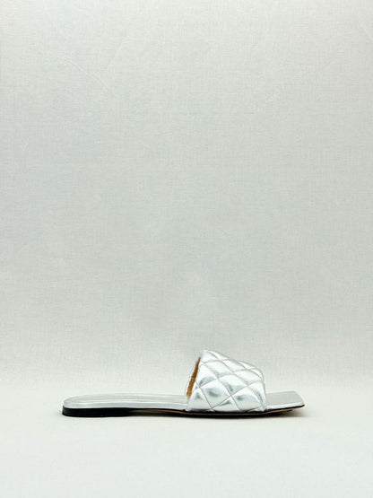 Pre - loved BOTTEGA VENETA Metallic Silver Size EU 38.5 Sandals at Reems Closet