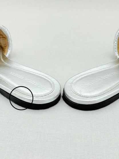 Pre - loved BOTTEGA VENETA Metallic Silver Size EU 38.5 Sandals at Reems Closet