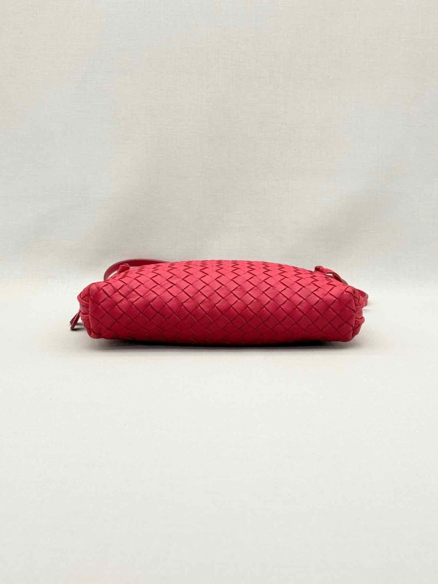 Pre-loved BOTTEGA VENETA Nodini Red Intrecciato Crossbody at Reems Closet