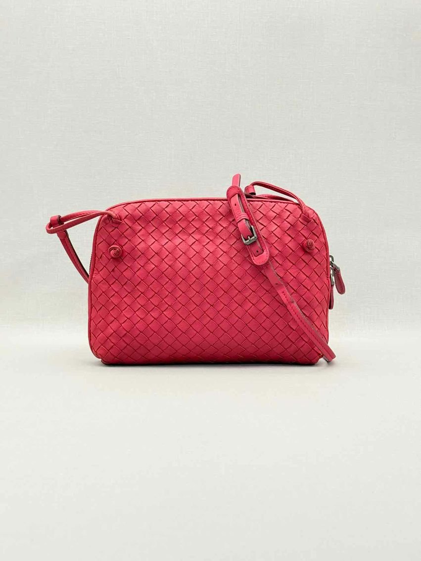 Pre-loved BOTTEGA VENETA Nodini Red Intrecciato Crossbody at Reems Closet