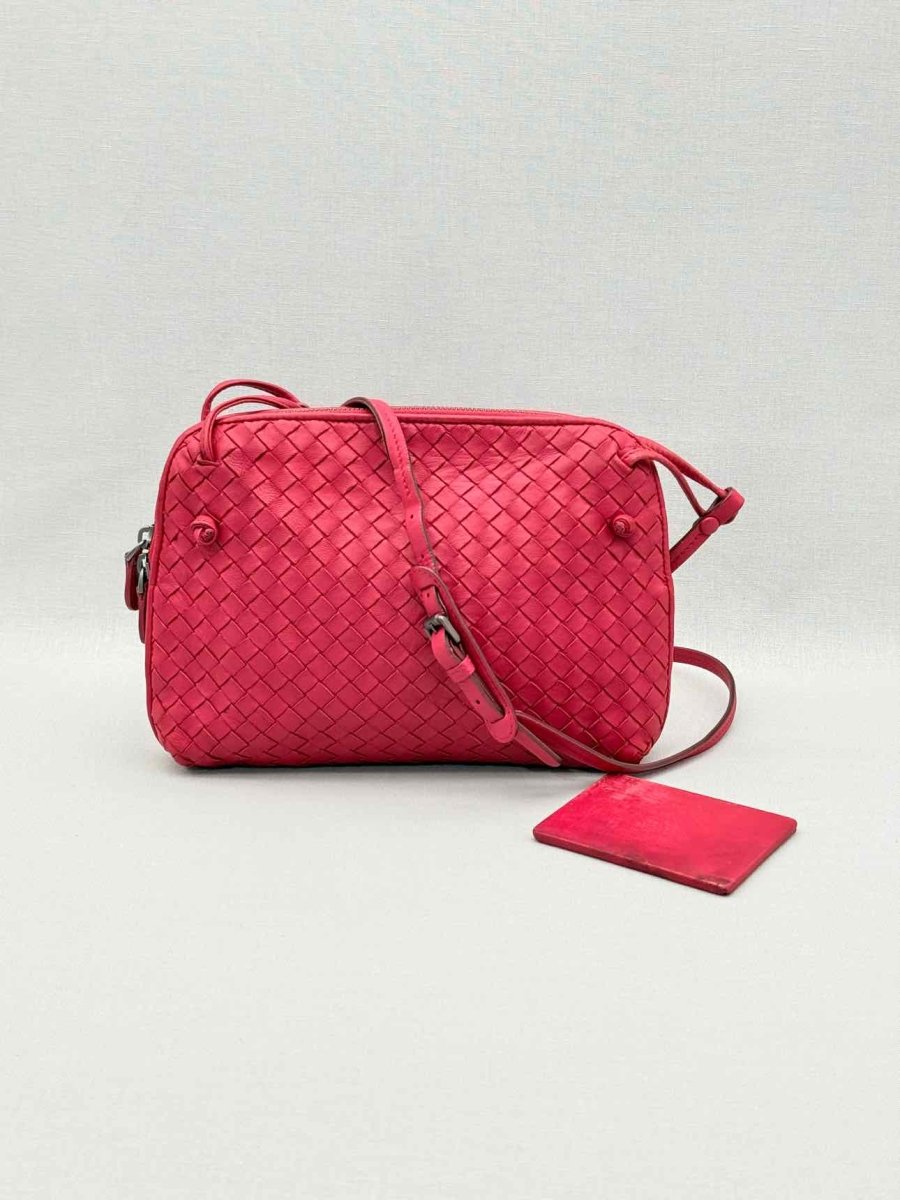 Pre-loved BOTTEGA VENETA Nodini Red Intrecciato Crossbody at Reems Closet