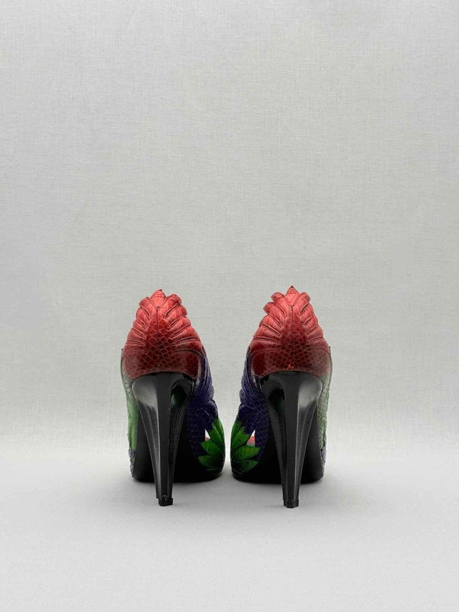 Pre - loved BOTTEGA VENETA Red Multicolor Floral Size EU 39 Pumps at Reems Closet