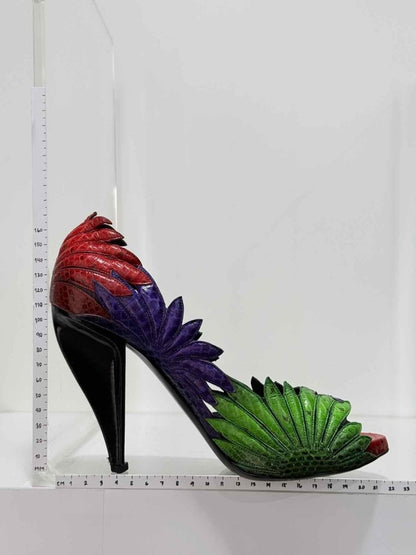 Pre - loved BOTTEGA VENETA Red Multicolor Floral Size EU 39 Pumps at Reems Closet