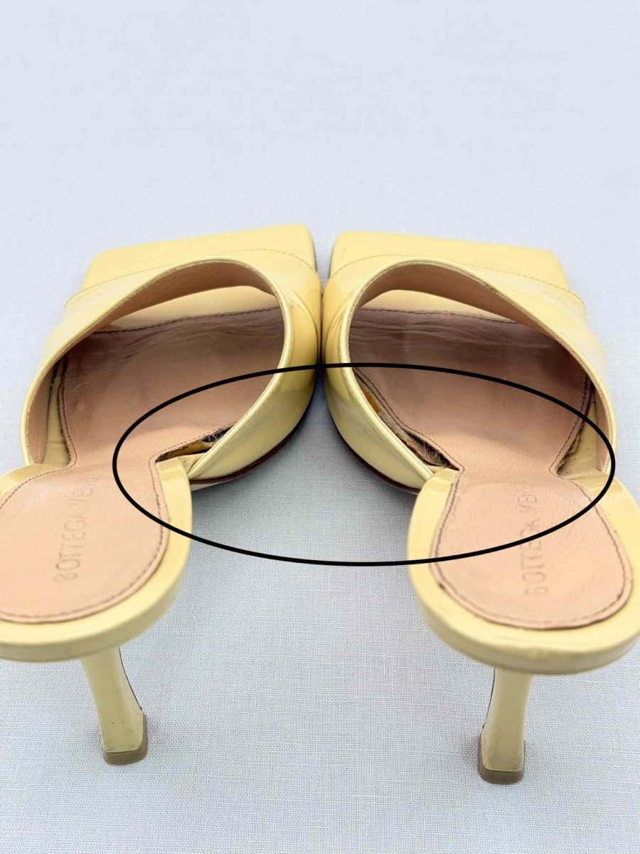 Pre-loved BOTTEGA VENETA Stretch Yellow Size EU 39 Mules at Reems Closet