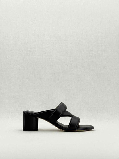 Pre - loved BOTTEGA VENETA The Band Black Size EU 38 Sandals at Reems Closet