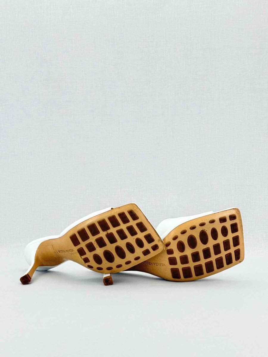 Pre - loved BOTTEGA VENETA White Size EU 39 Heeled Sandals at Reems Closet