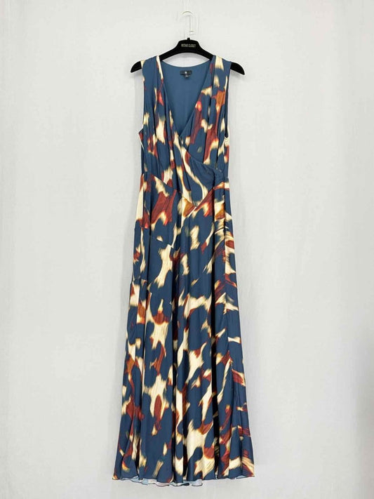 Pre - loved BR Jodi Navy Blue & Beige Size US 10 Long Dress at Reems Closet