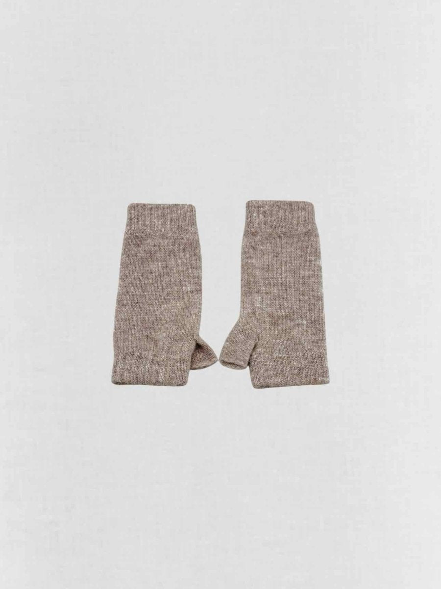 Pre - loved BRORA Grey Knit Gloves at Reems Closet