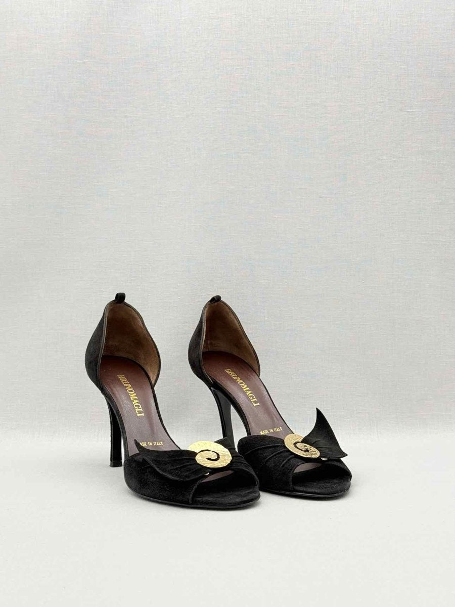 Pre-loved BRUNO MAGLI Vintage Black Size EU 38 Pumps at Reems Closet