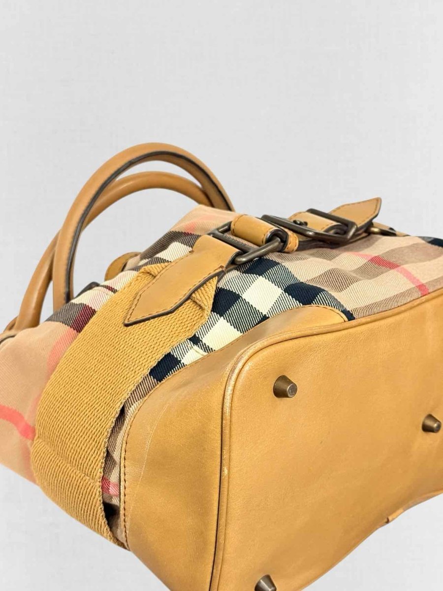 Pre - loved BURBERRY Beige w/ Black & White Shoulder Bag at Reems Closet