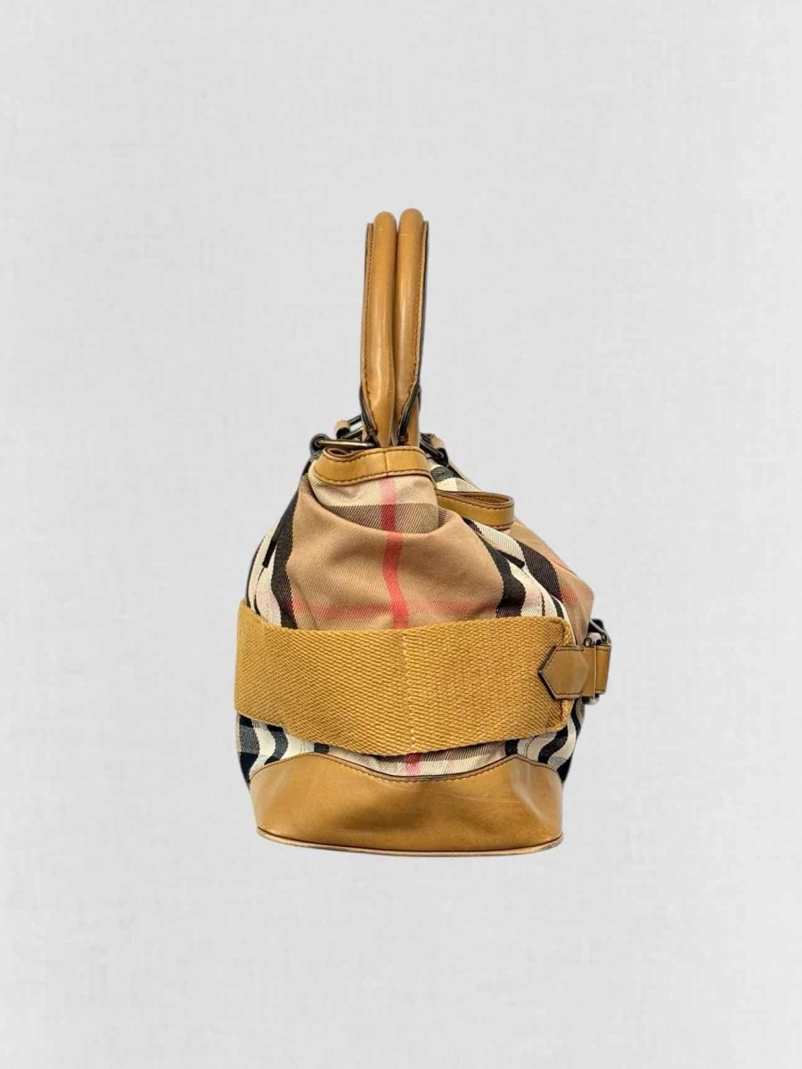 Pre - loved BURBERRY Beige w/ Black & White Shoulder Bag at Reems Closet