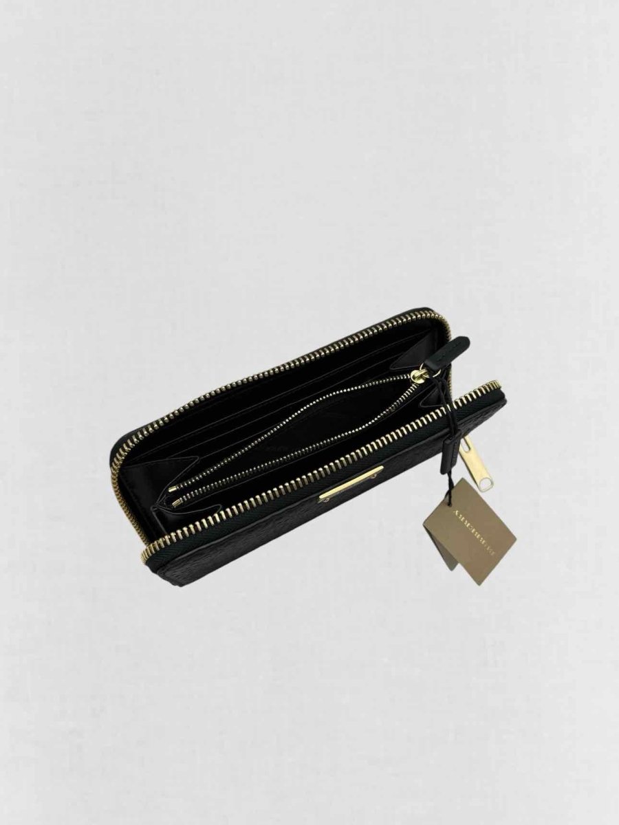 Pre-loved BURBERRY Black Continental Wallet at Reems Closet