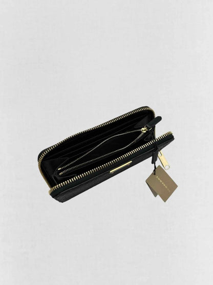 Pre-loved BURBERRY Black Continental Wallet at Reems Closet