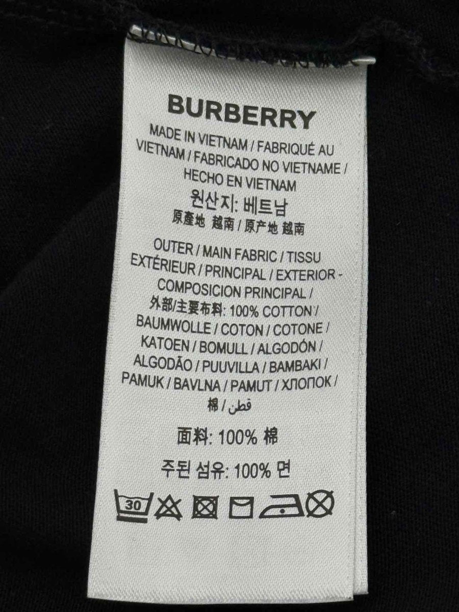 Pre - loved BURBERRY Black Logo Size XXLarge T-shirt at Reems Closet