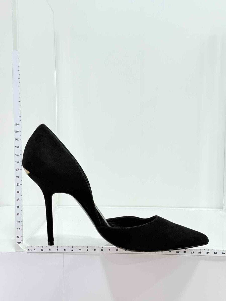 Pre - loved BURBERRY Black Size EU 39.5 Pumps at Reems Closet