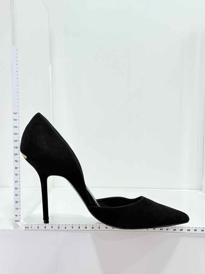Pre - loved BURBERRY Black Size EU 39.5 Pumps at Reems Closet