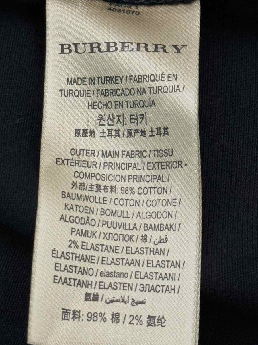 Pre - loved BURBERRY Black Size Large T-shirt at Reems Closet