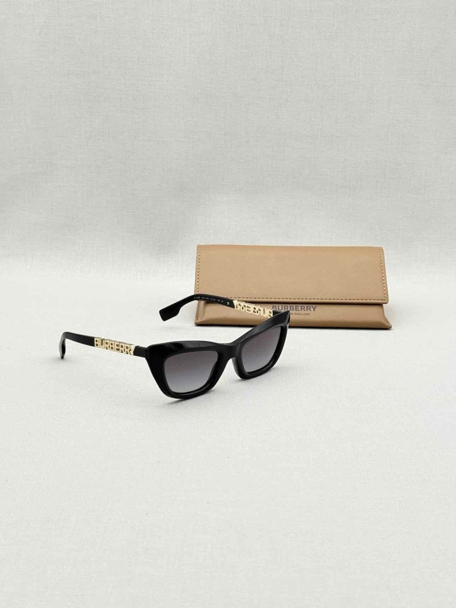Pre-loved BURBERRY Black Sunglasses at Reems Closet