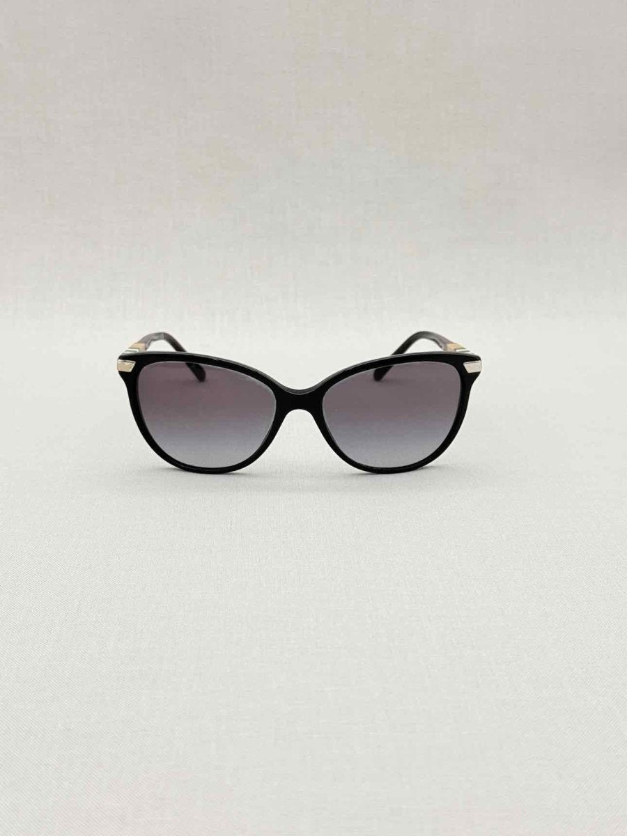 Pre - loved BURBERRY Black Sunglasses at Reems Closet
