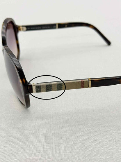 Pre-loved BURBERRY Dark brown Sunglasses at Reems Closet