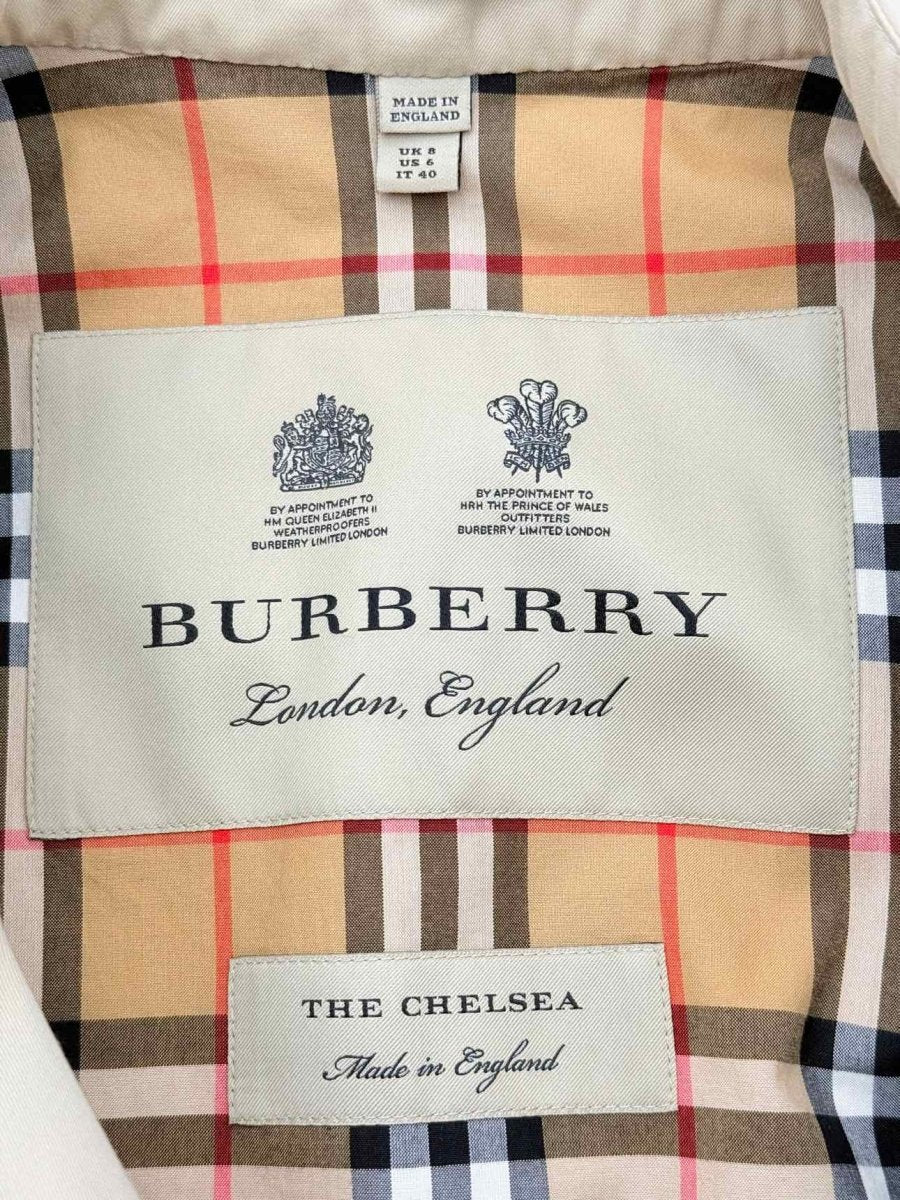 Pre - loved BURBERRY Kensington Beige Size Medium Coat at Reems Closet