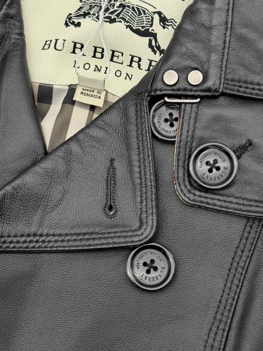 Pre-loved BURBERRY LONDON Double Breasted Black Size Medium Coat at Reems Closet