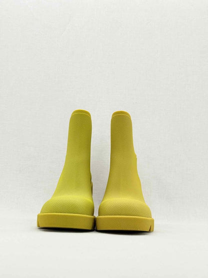 Pre - loved BURBERRY Marsh Green Pebbled Size EU 40 Ankle Boots at Reems Closet