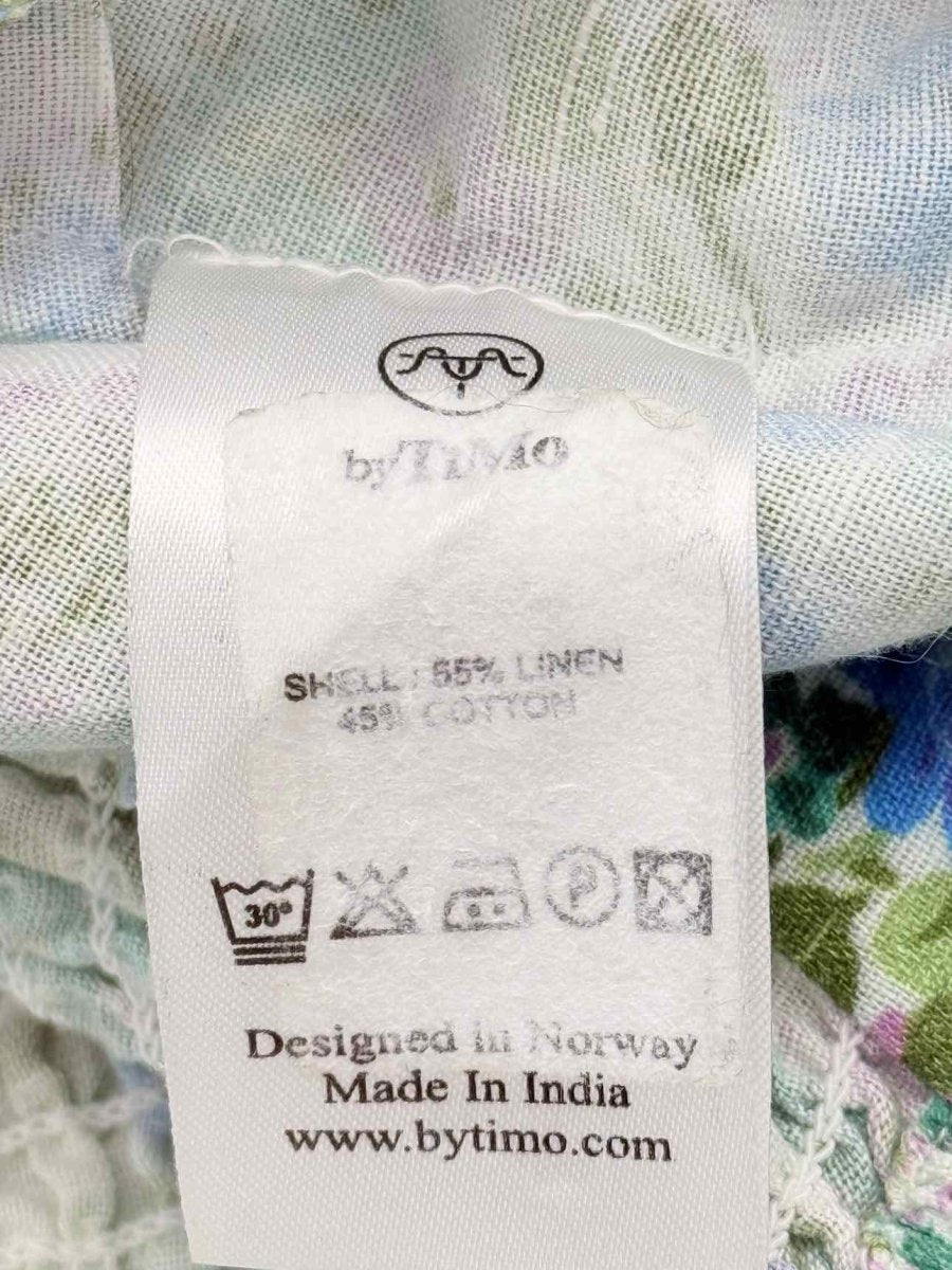 Pre - loved BY TIMO Green Multicolor Floral Print Size Medium Top at Reems Closet