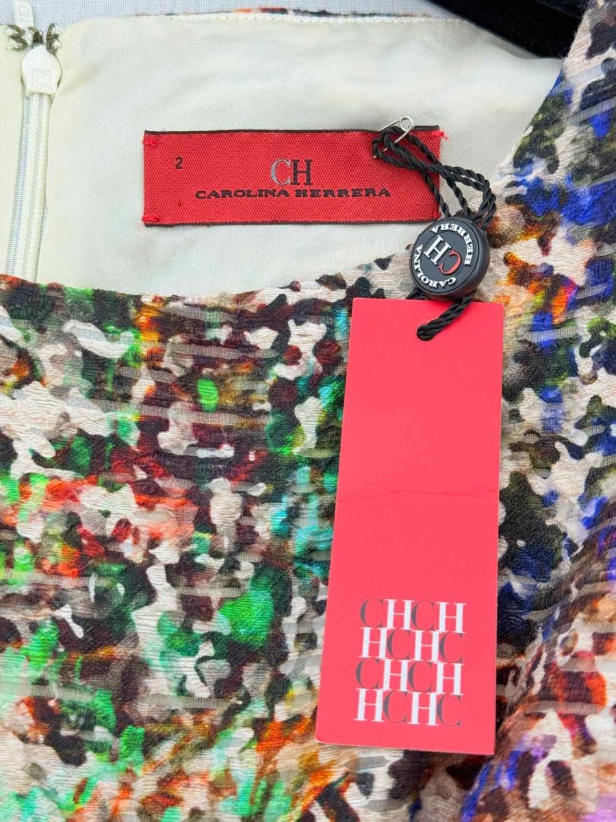 Pre - loved CAROLINA HERRERA Size US 2 Knee Length Dress at Reems Closet