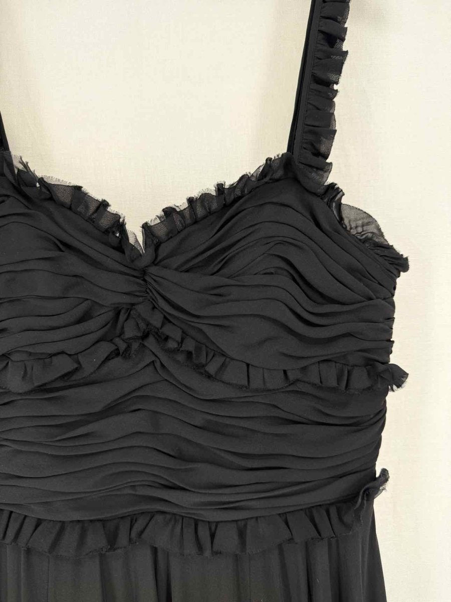 Pre - loved CAROLINA HERRERA Size US 6 Long Dress at Reems Closet