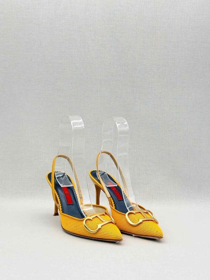 Pre-loved CAROLINA HERRERA Yellow Size EU 37 Pumps at Reems Closet