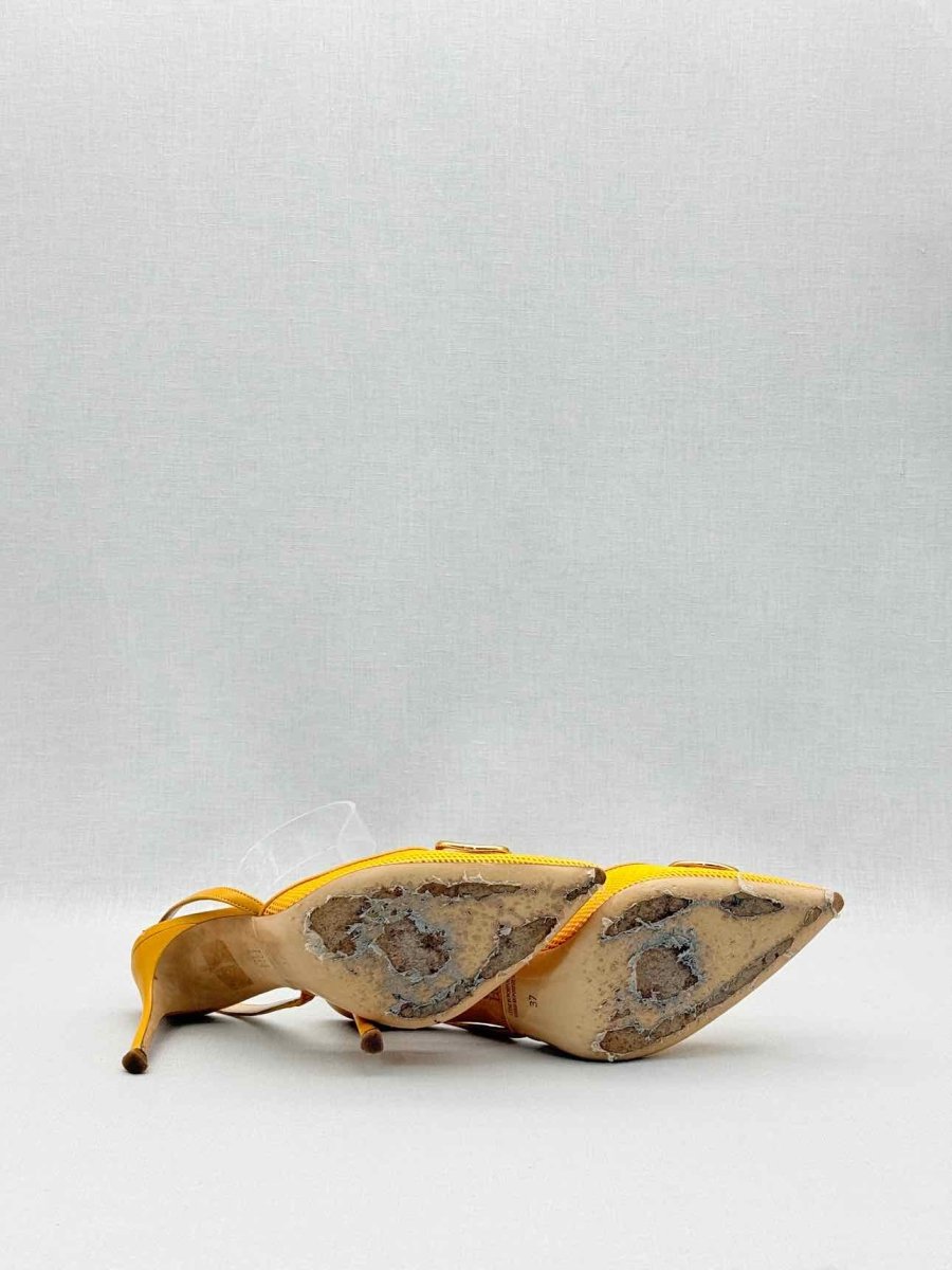 Pre-loved CAROLINA HERRERA Yellow Size EU 37 Pumps at Reems Closet
