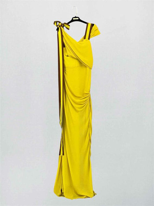 Pre-loved CAROLINA HERRERA Yellow Size US 4 Long Dress at Reems Closet