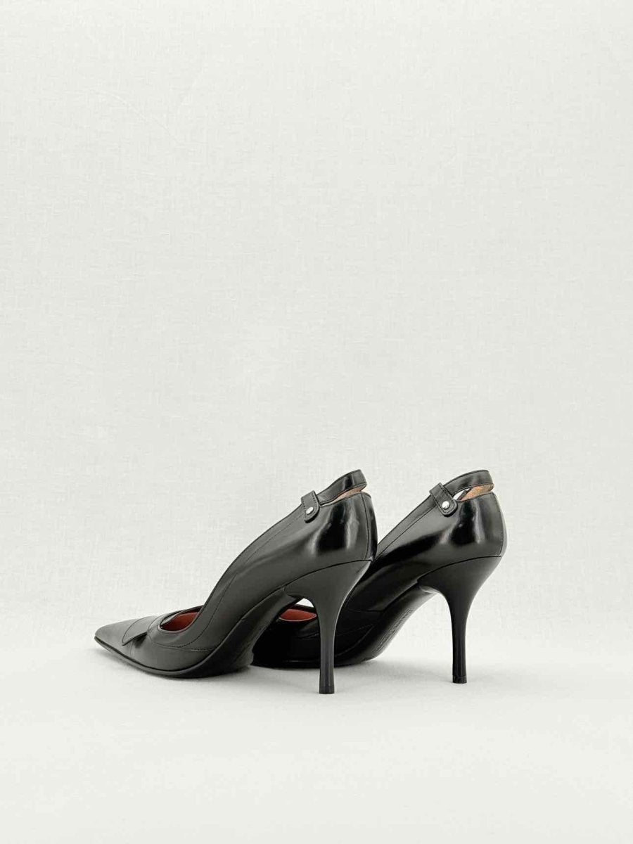 Pre - loved CESARE PACIOTTI Black Size EU 38.5 Pumps at Reems Closet
