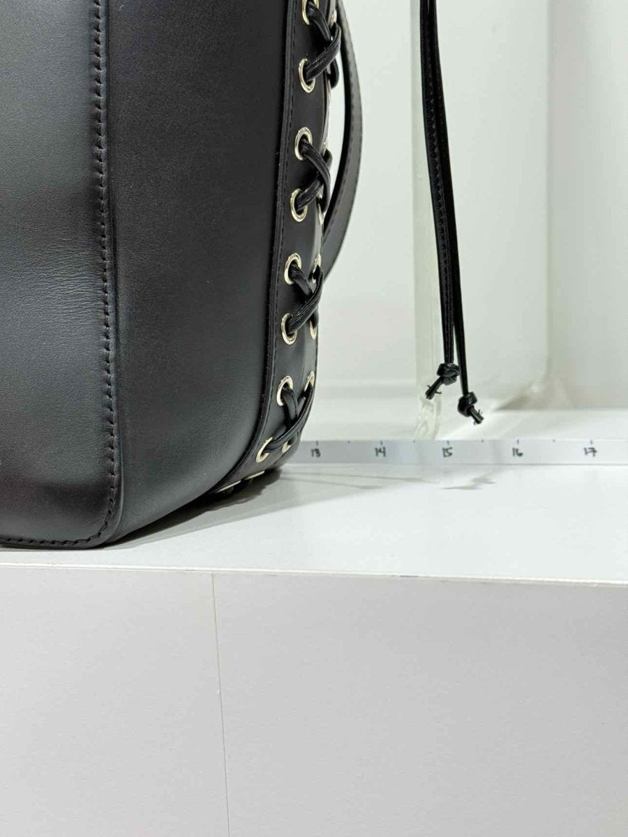 Pre - loved CESARE PACIOTTI Black Tote Bag at Reems Closet