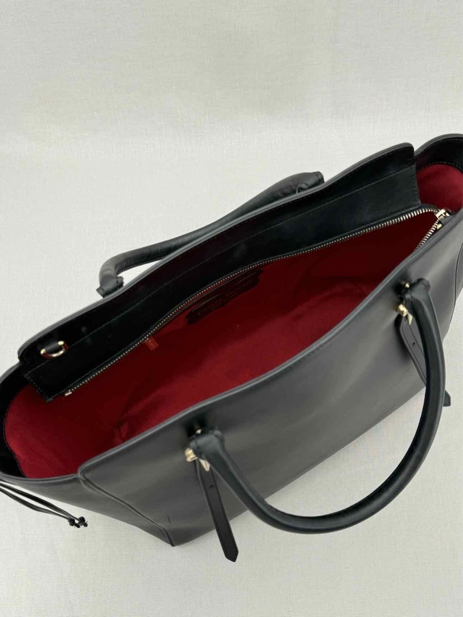 Pre - loved CESARE PACIOTTI Black Tote Bag at Reems Closet