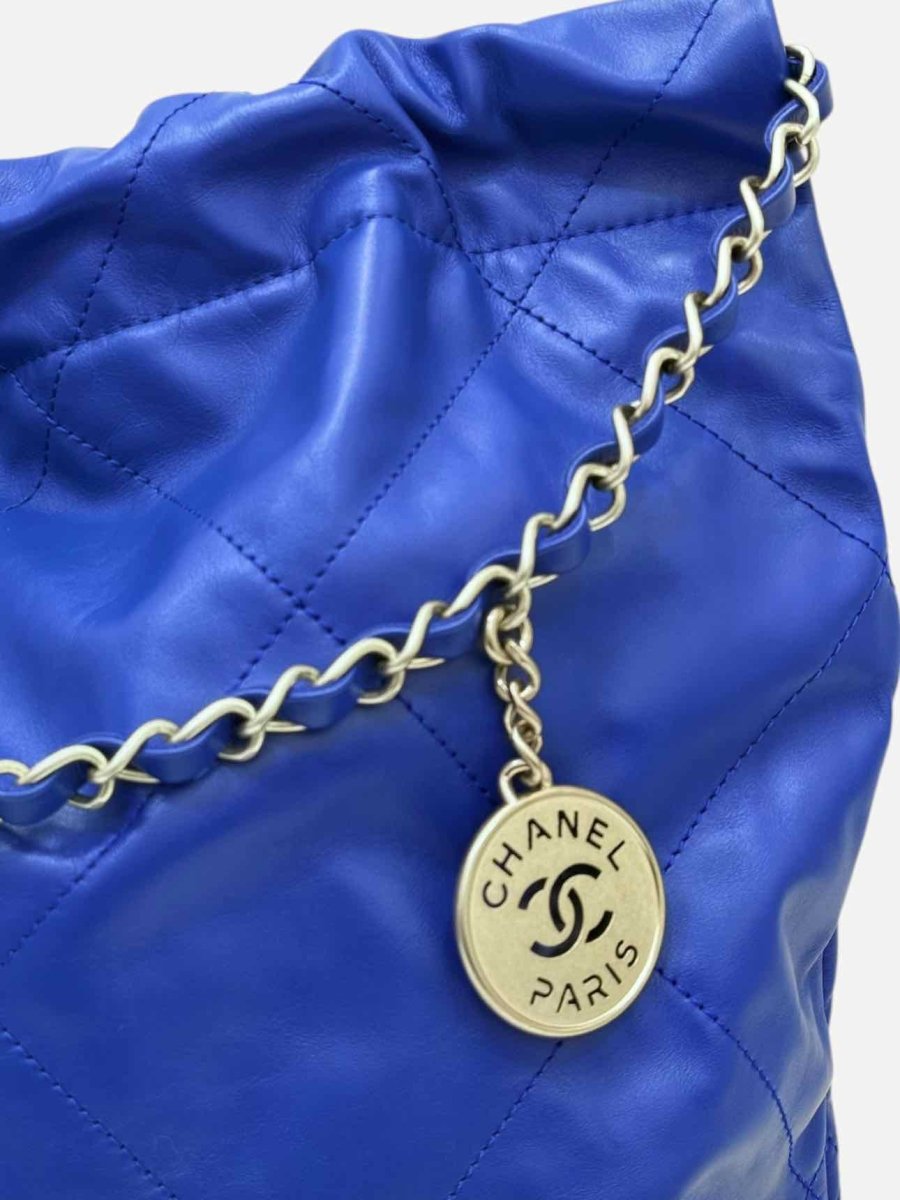 Pre-loved CHANEL 22 Blue Quilted Shoulder Bag at Reems Closet