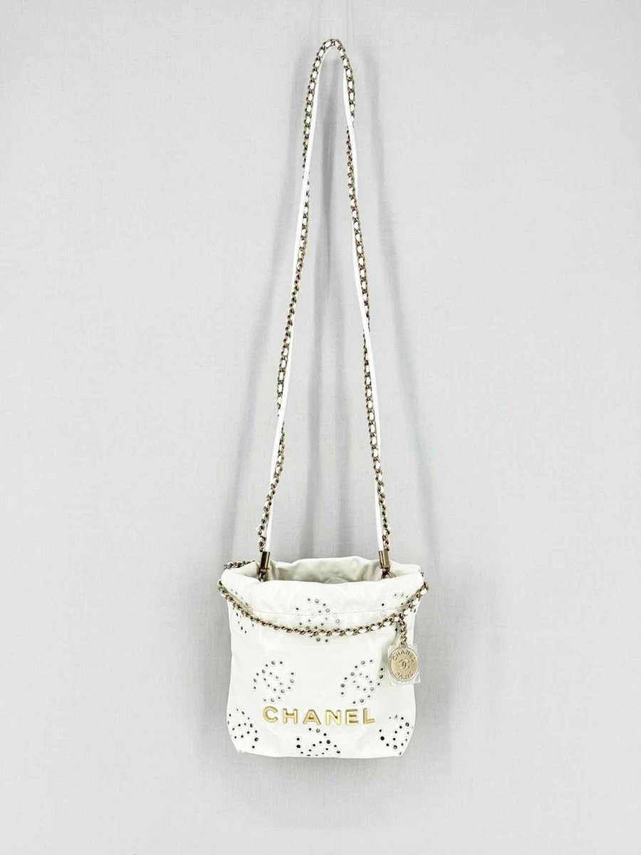 Pre - loved CHANEL 22 Chain White Crossbody at Reems Closet