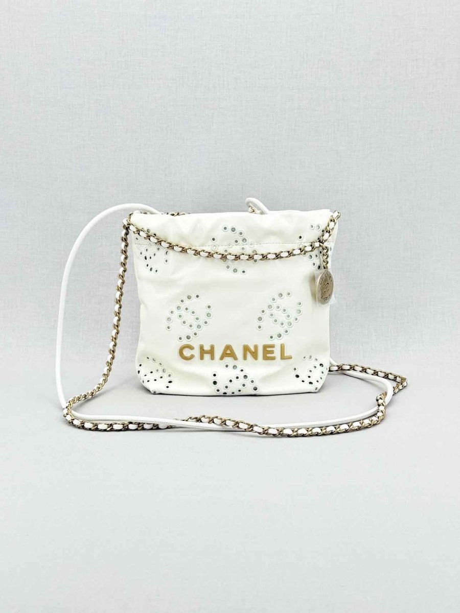 Pre - loved CHANEL 22 Chain White Crossbody at Reems Closet