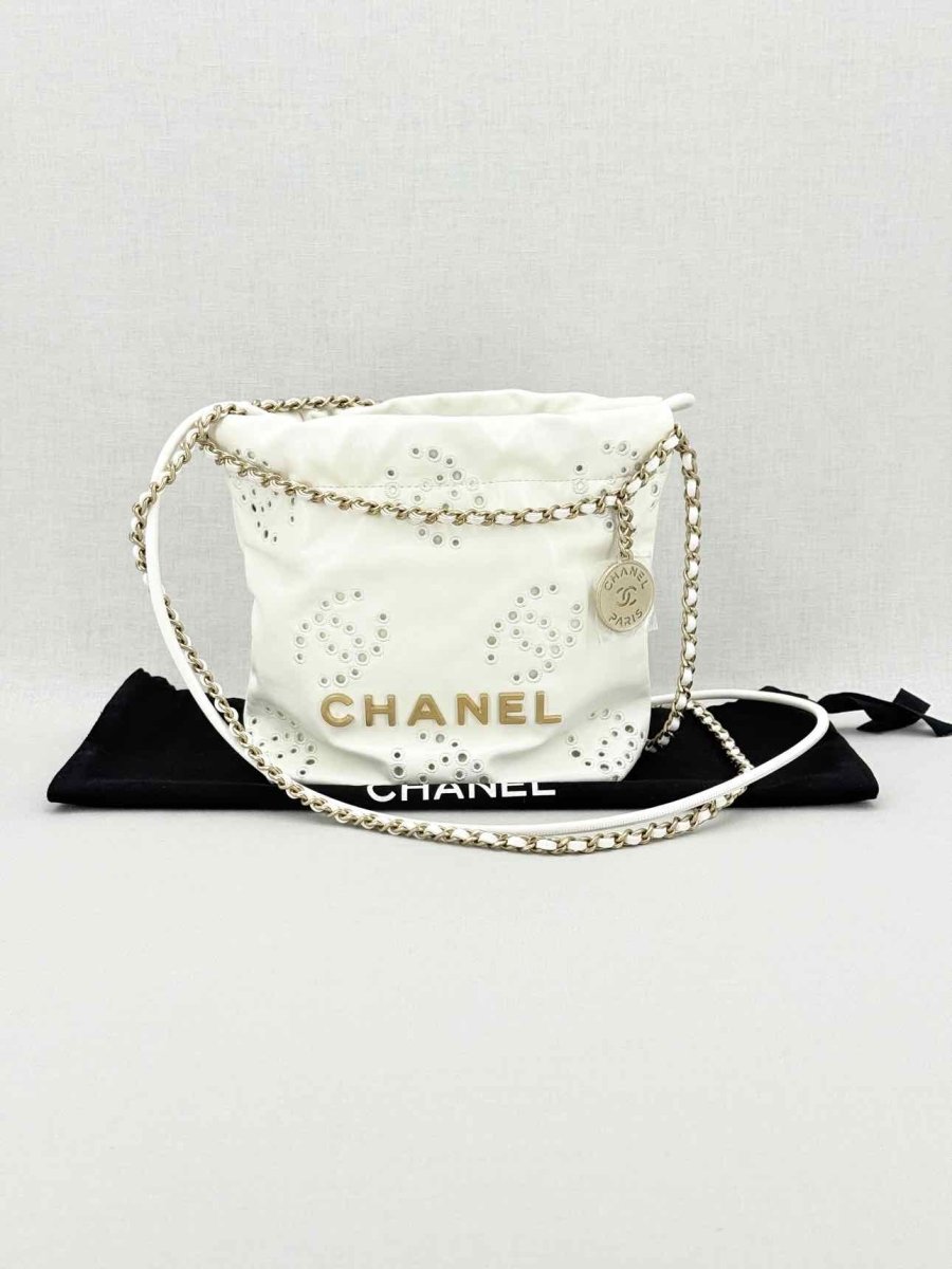 Pre - loved CHANEL 22 Chain White Crossbody at Reems Closet